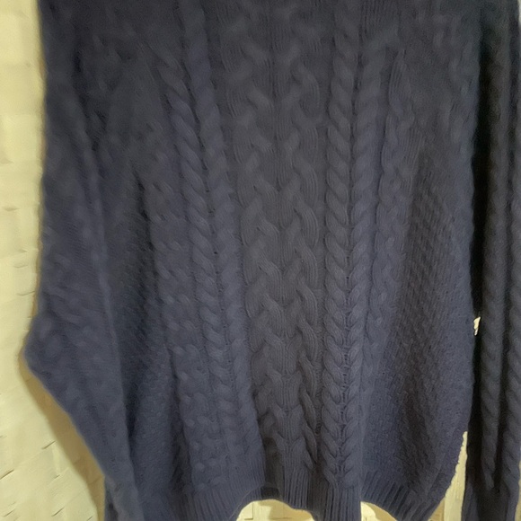 Aerie Cable Knit Sweater Navy size M - Picture 4 of 5